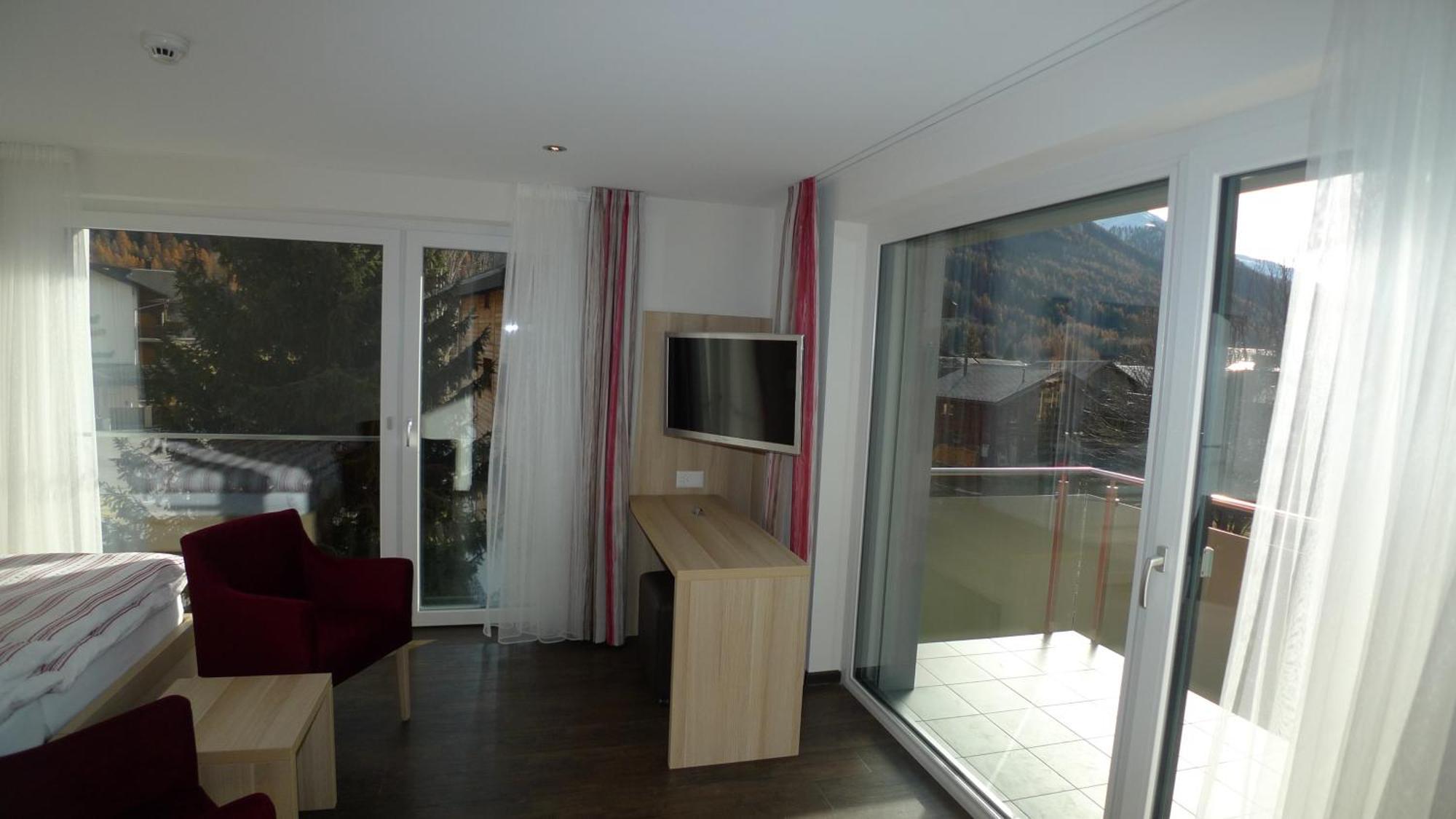 אולריכן Hotel Astoria מראה חיצוני תמונה
